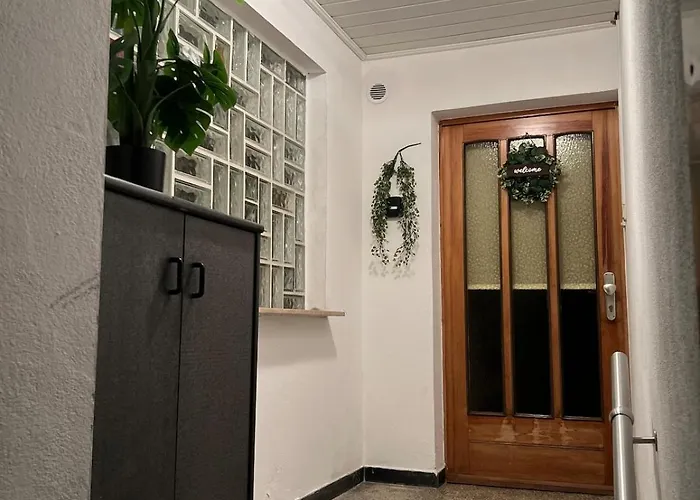 Minimalist Cozy Near Frankfurt